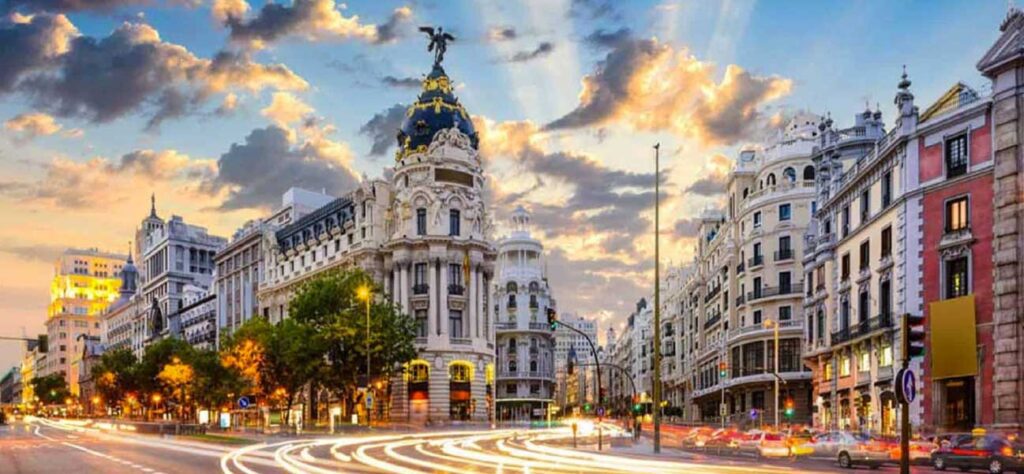 Tukki Travel Guide 13 conocer madrid tukki 1024x474 1